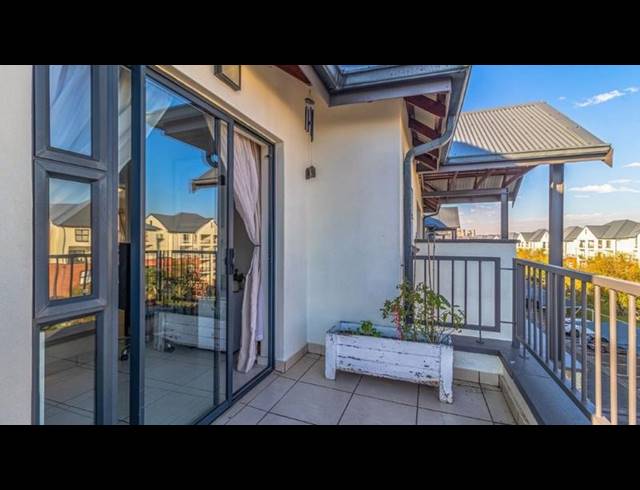 2 BEDROOM APARTMENT FOR SALE IN GREENSTONE CREST